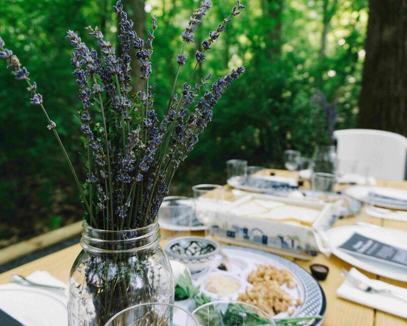 Seder dinner table