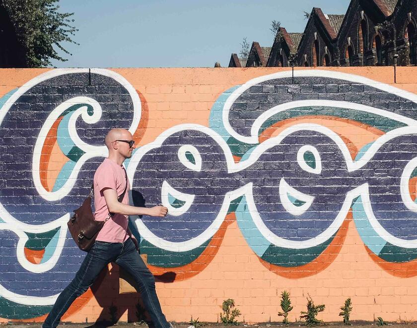 Graffiti saying "good"