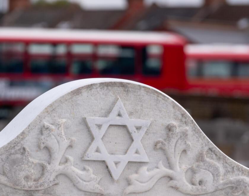 Jewish grave in London