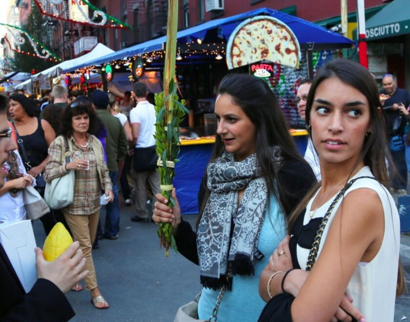 Jews marking Sukkot in New York