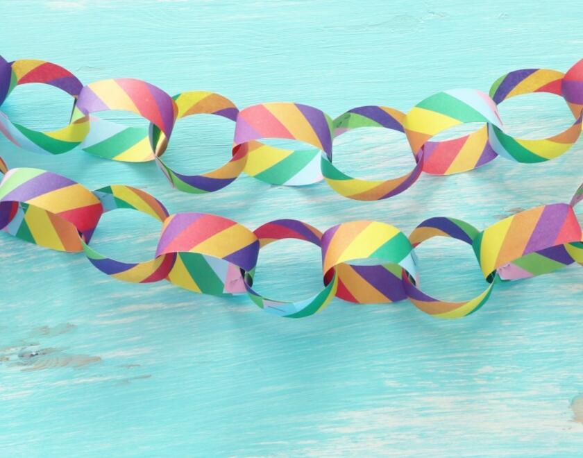 Succot paper chain